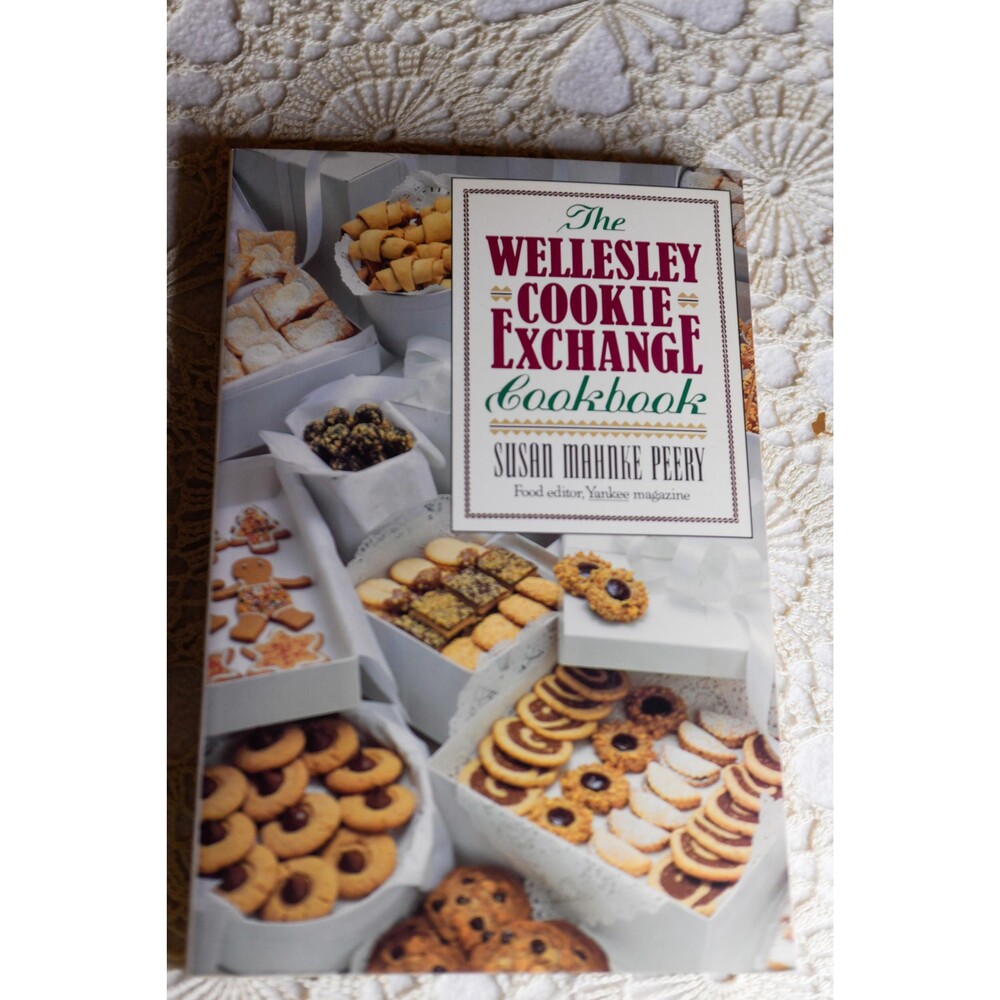 The Wellesley Cookie Swap Cookbook from Yankee Magazine